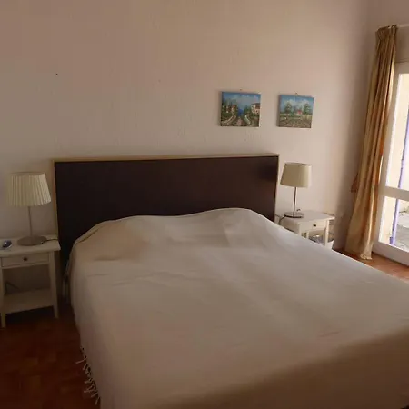 Les Lauriers Blancs Pour 6 Personnes Avec Piscine Privee Et Vue A La Londe-les-Maures